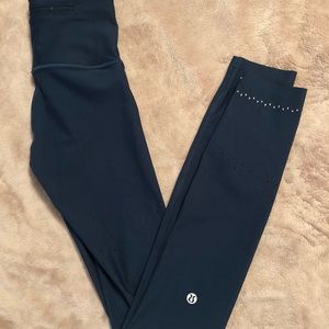 lululemon speed up tight “28 leggings with reflective/ air holes